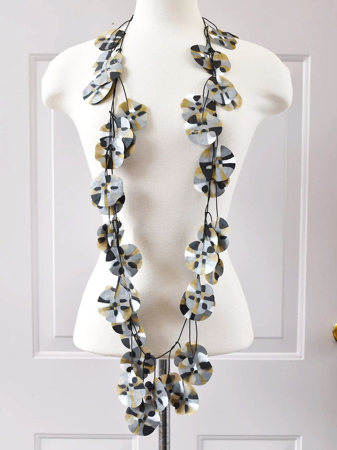 Ekeimenna By Annemieke Broenink Huge Recycled Pansy Necklace - Red Orange Pink