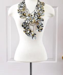 Ekeimenna By Annemieke Broenink Huge Recycled Pansy Necklace - Red 10 Ekeimenna By Annemieke Broenink Huge Recycled Pansy Necklace - Red