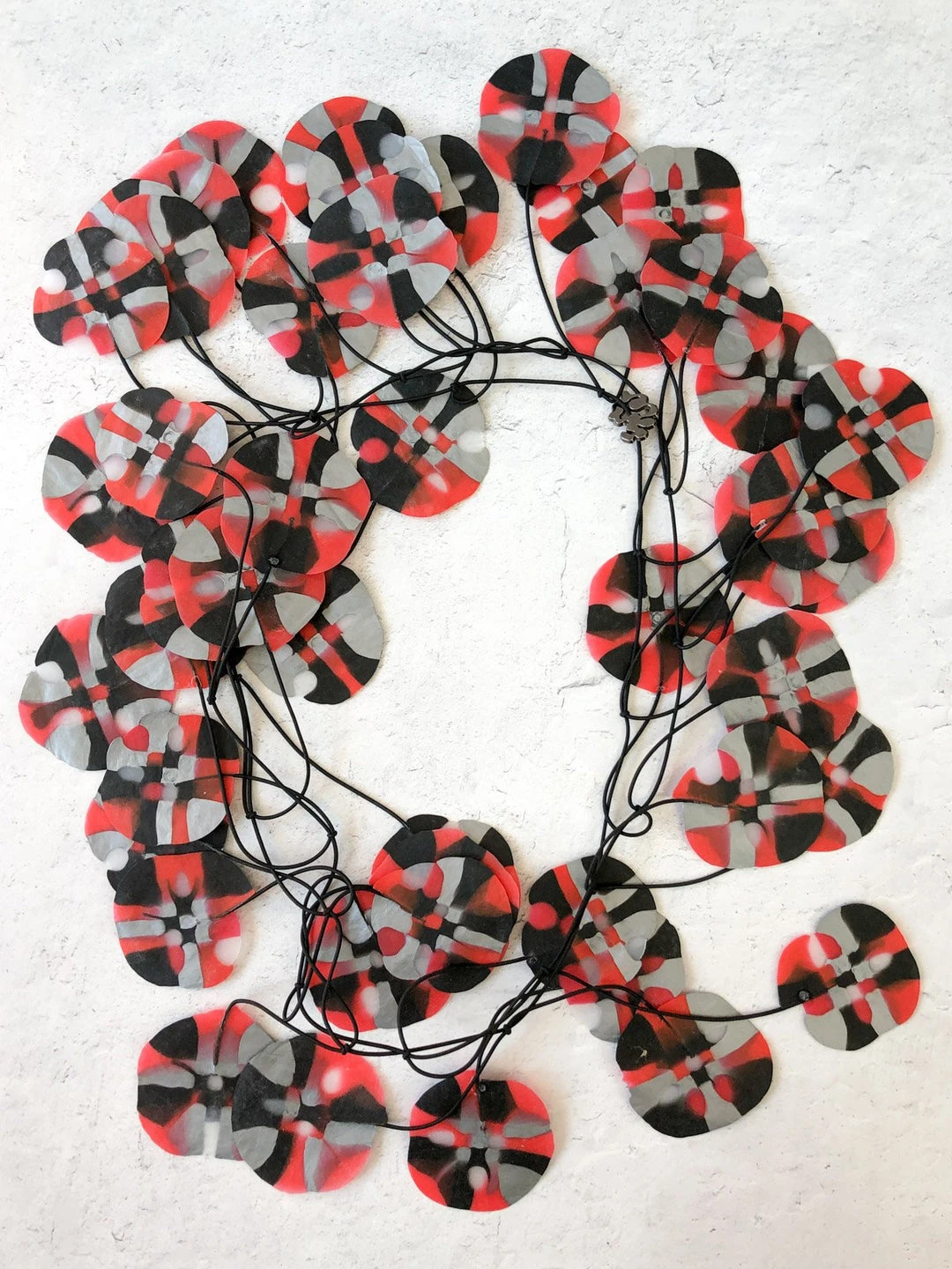 Ekeimenna By Annemieke Broenink Huge Recycled Pansy Necklace - Red 3 Ekeimenna By Annemieke Broenink Huge Recycled Pansy Necklace - Red