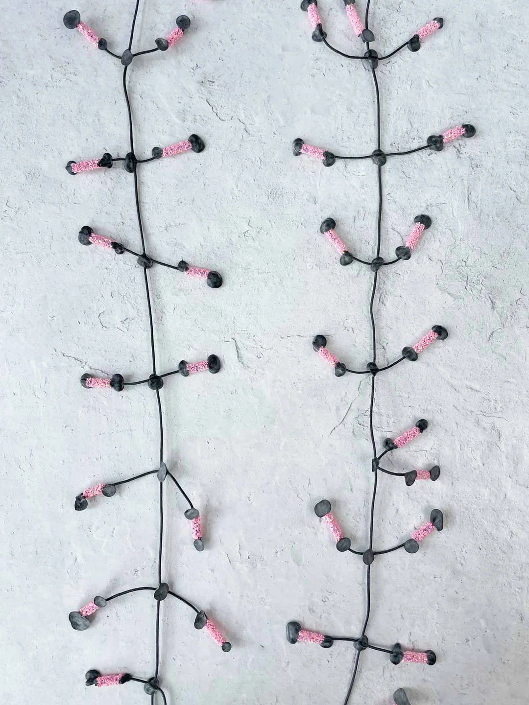 Annemieke Broenink Annemieke Broenink Glitter Pop Necklace, Pink 5 Annemieke Broenink Annemieke Broenink Glitter Pop Necklace, Pink