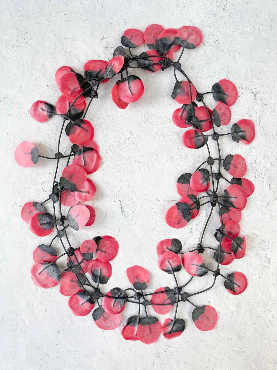 Annemieke Broenink Poppy Necklace, Bubble Gum 3 Annemieke Broenink Poppy Necklace, Bubble Gum