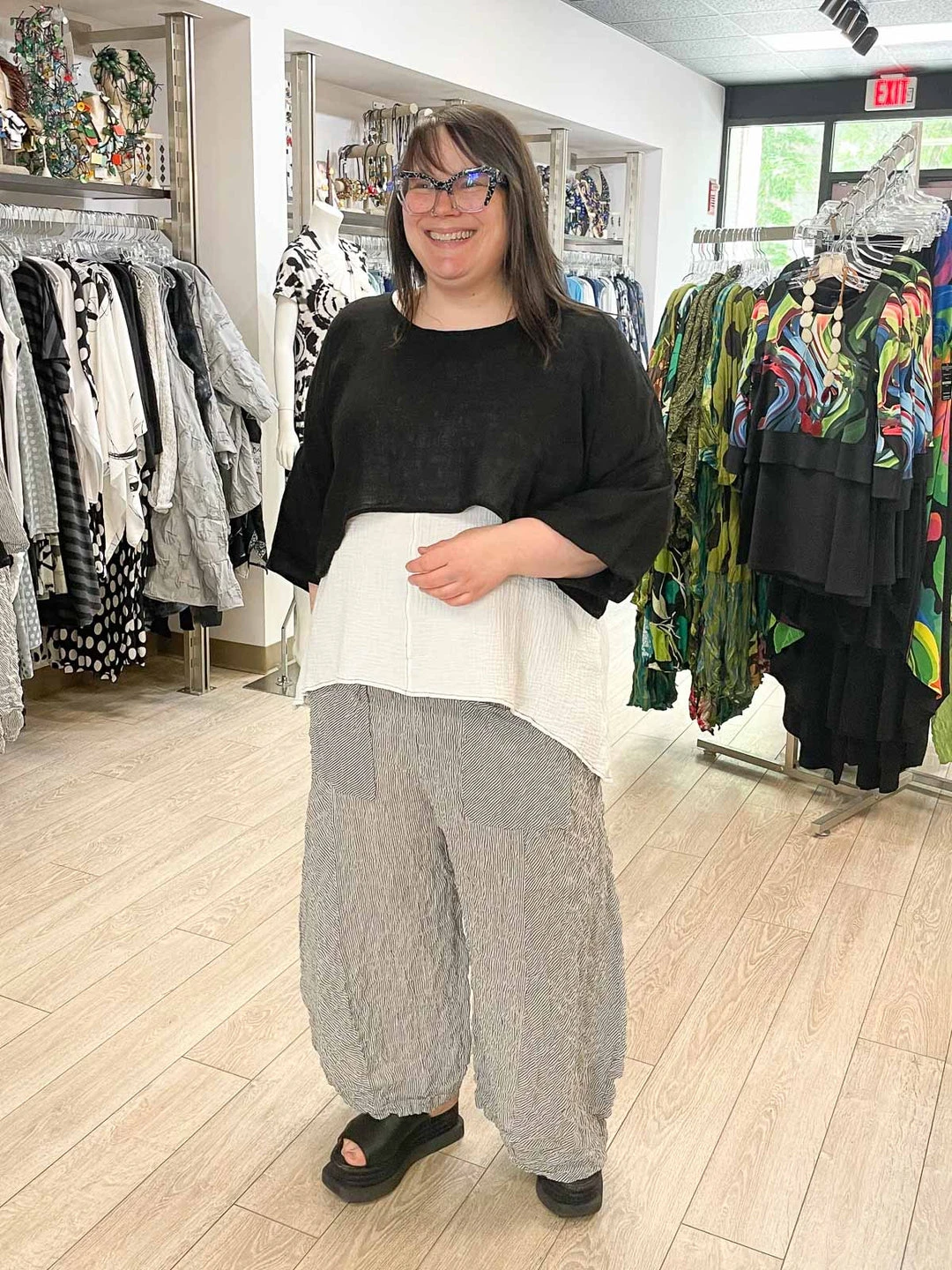 Bodil Bodil Gauze Crop Top, Black 4 Bodil Bodil Gauze Crop Top, Black