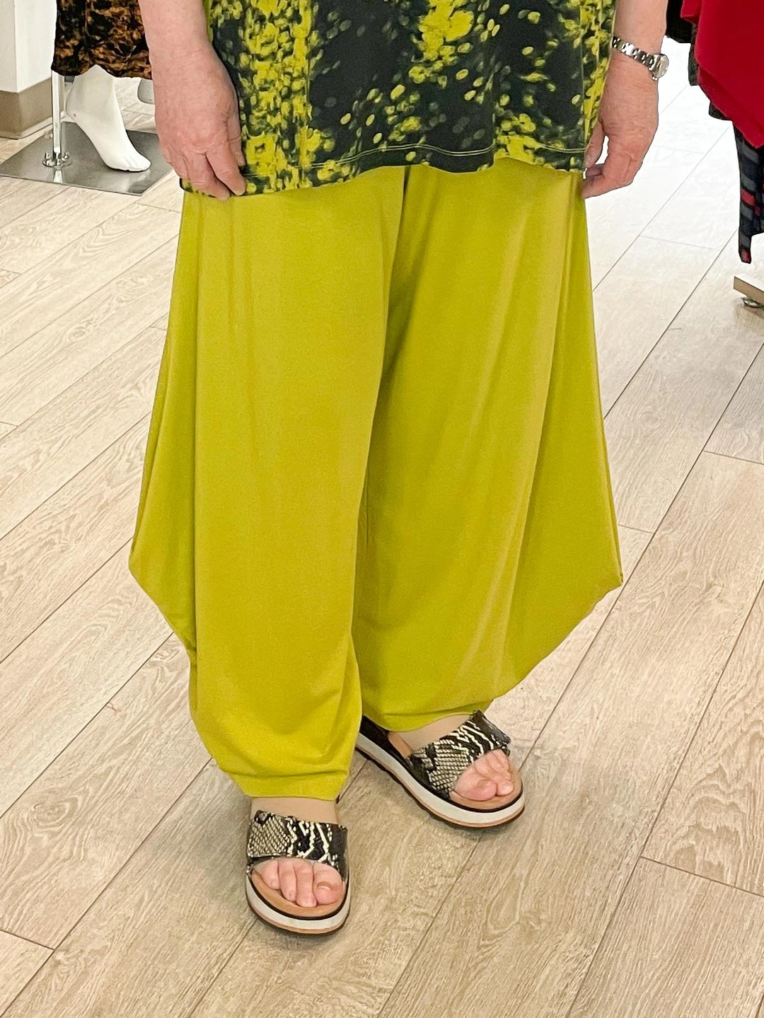 Bryn Walker Bryn Walker Seamus Pant, Euphorbia 3 Bryn Walker Bryn Walker Seamus Pant, Euphorbia