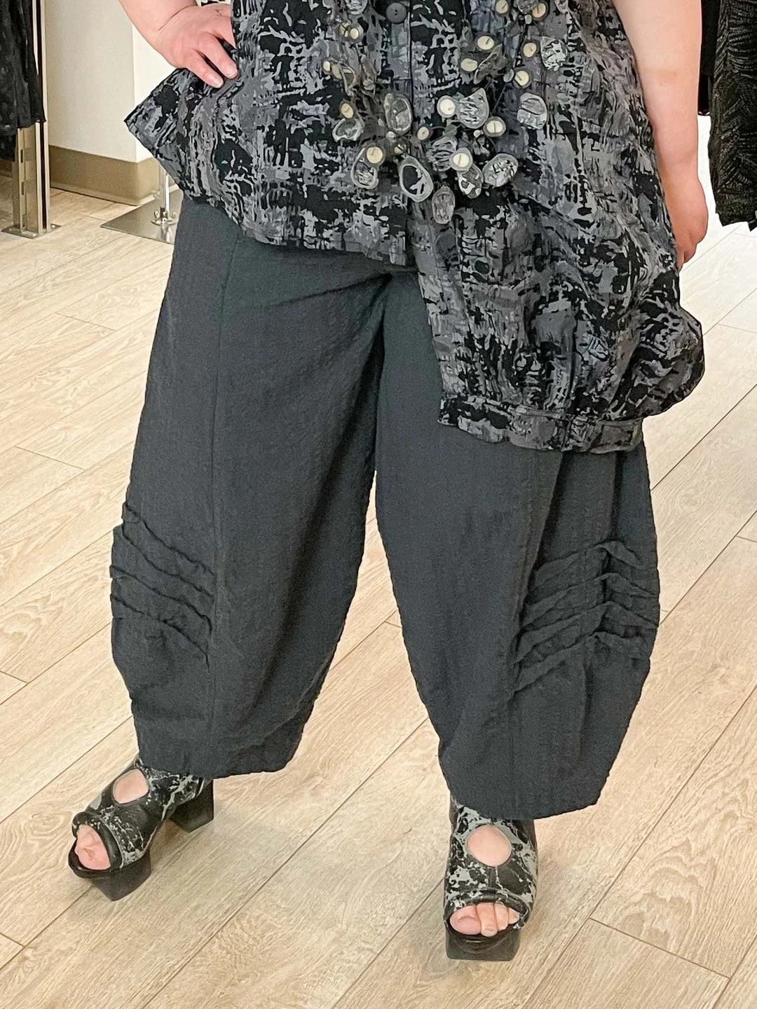 Dress To Kill Dress To Kill Multi Folded Pant, Navy Stripe