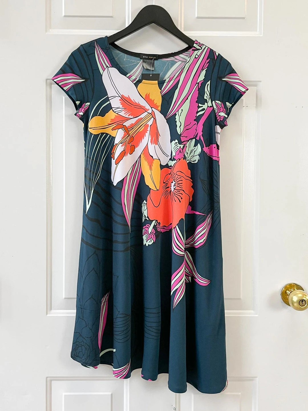 Eva Varro Eva Varro Olgi Dress, Mercedes 3 Eva Varro Eva Varro Olgi Dress, Mercedes