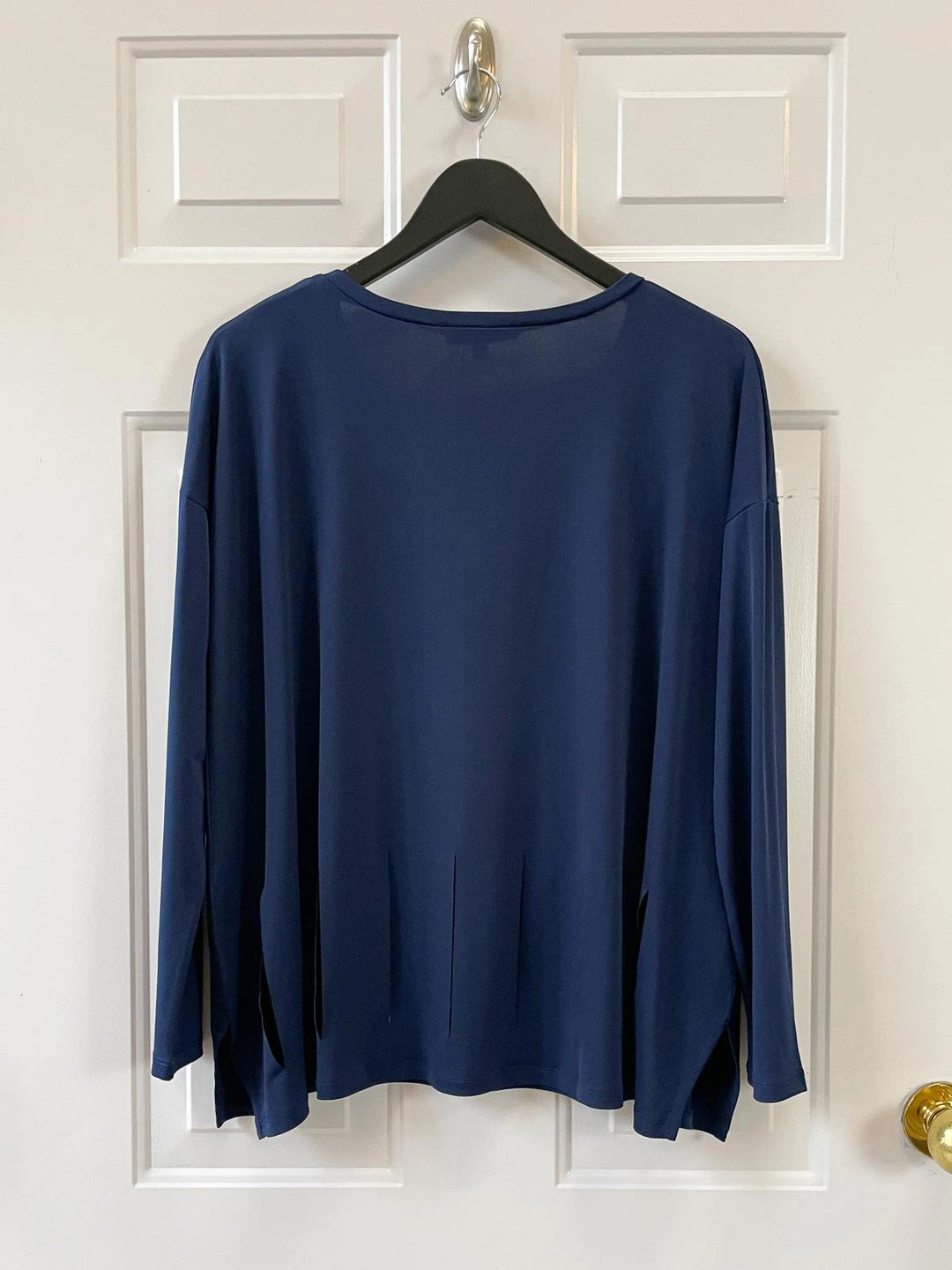 Kozan Delano Top, Deep Cut Out 12 Kozan Delano Top, Deep Cut Out