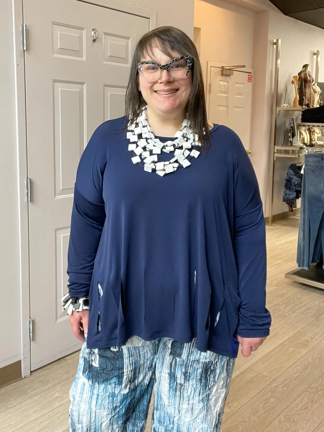 Kozan Delano Top, Deep Cut Out 5 Kozan Delano Top, Deep Cut Out