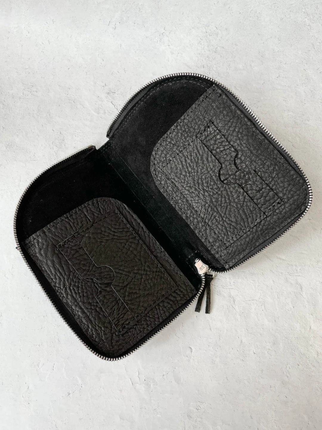 Riel Large Zipper Wallet, Black Riel 4 Riel Large Zipper Wallet, Black Riel