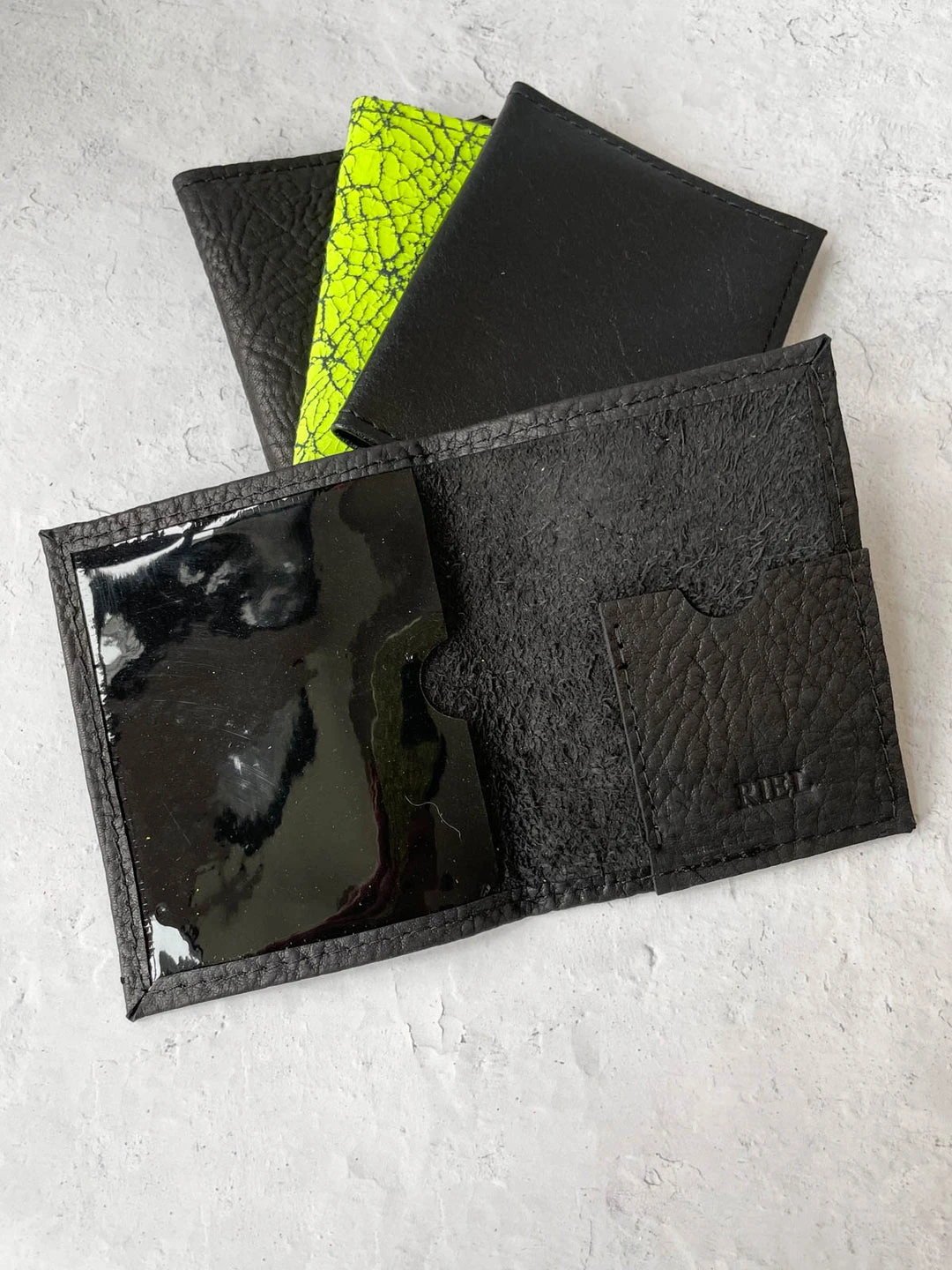 Riel Vax Card Holder, Black/White Dots