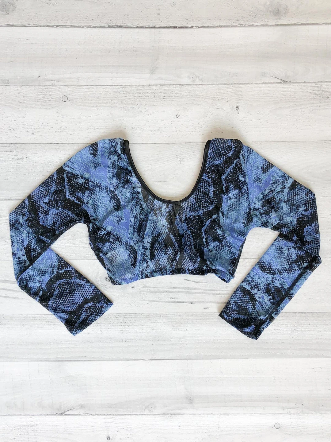 Sleevey Wonders 3/4 Sleeve Snakeskin Mesh Sleeves, Blue