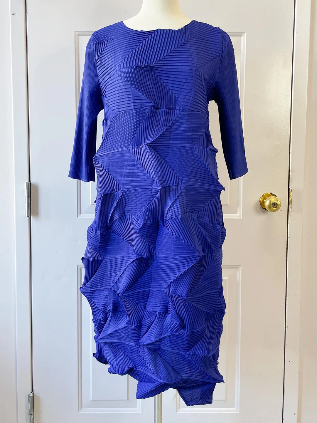 Vanite Couture Zig Zag Pleat 3/4 Sleeve Dress, Royal Blue 3 Vanite Couture Zig Zag Pleat 3/4 Sleeve Dress, Royal Blue