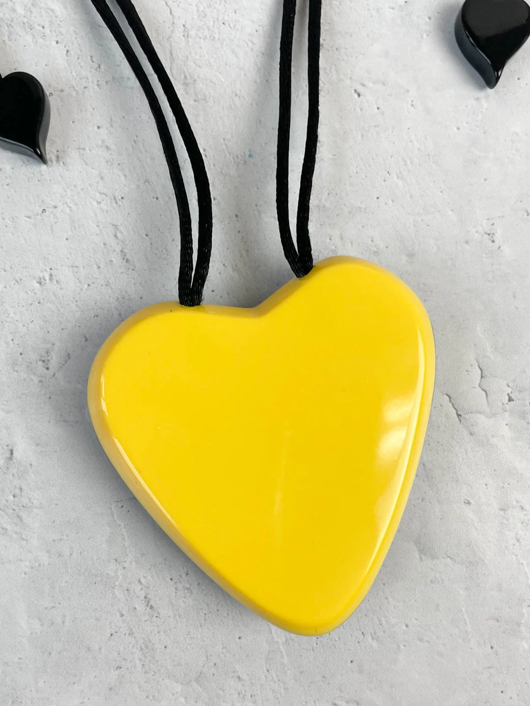 Zsiska Olivia Heart Pendant Necklace, Yellow 4 Zsiska Olivia Heart Pendant Necklace, Yellow